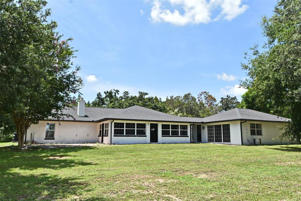 Backyard, Exterior