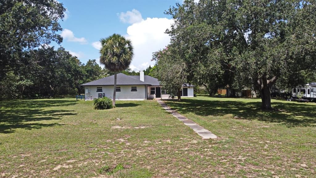 Backyard, Exterior