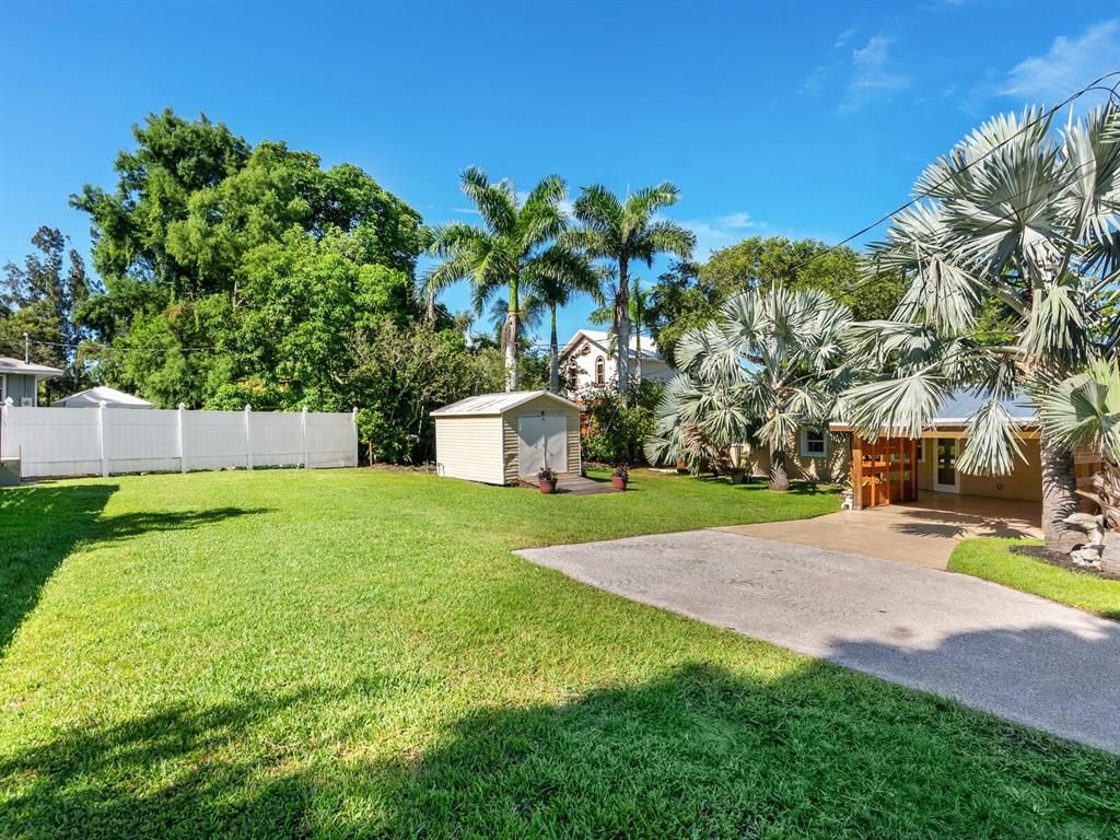 Backyard, Exterior