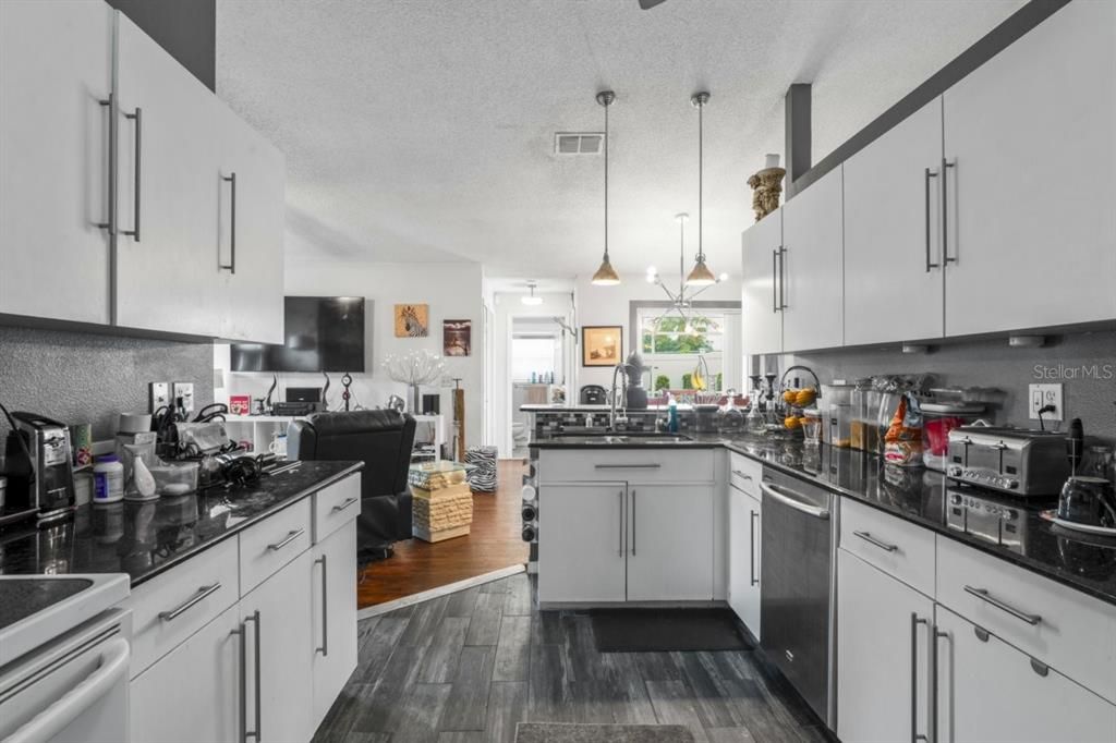 Interior, Kitchen, Living room, Pendant Lights, Wood Texture Flooring