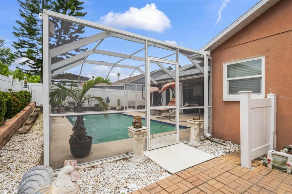 Exterior, Pool, Sun Room