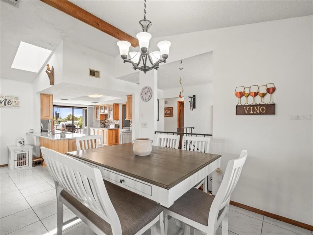 Chandelier, Dining room, Interior, Kitchen