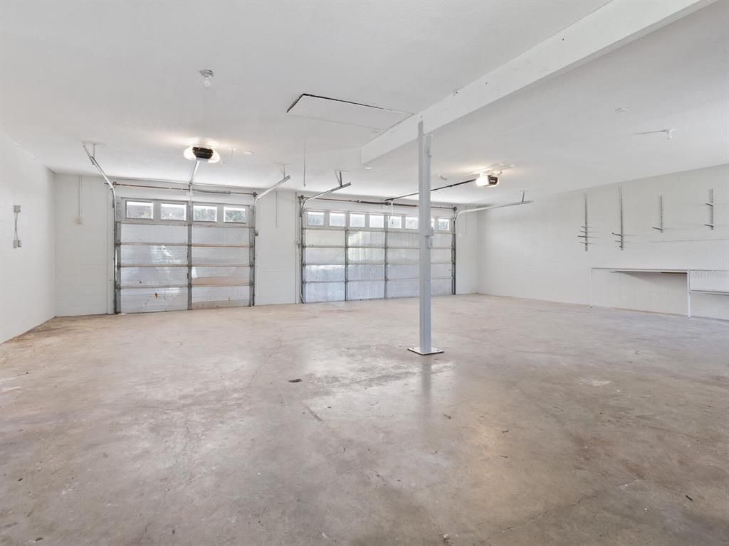 Garage, Interior
