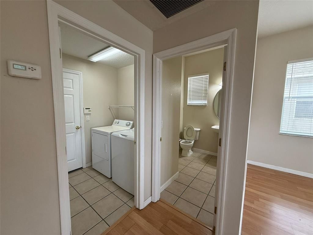 Interior, Washer, Wood Texture Flooring
