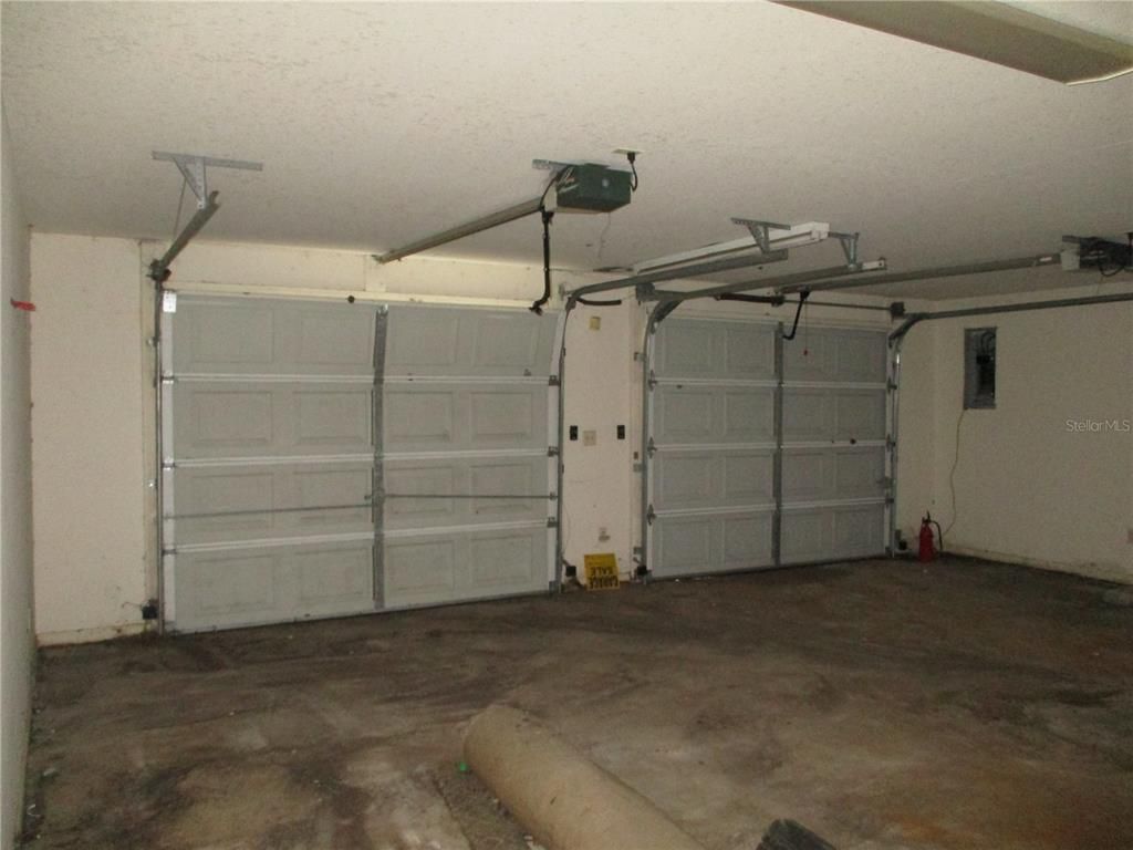 Garage, Interior