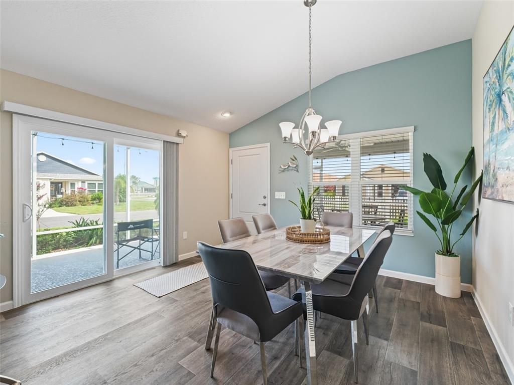 Chandelier, Dining room, Interior, Recessed Lighting, Wood Texture Flooring