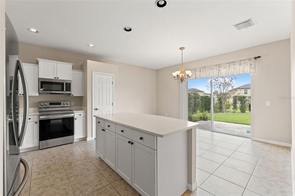Chandelier, Interior, Kitchen, Recessed Lighting, Stainless Steel Appliances