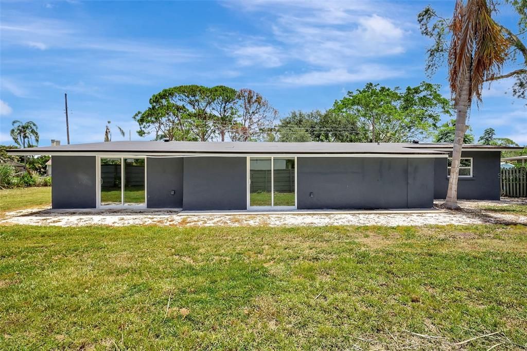 Backyard, Exterior