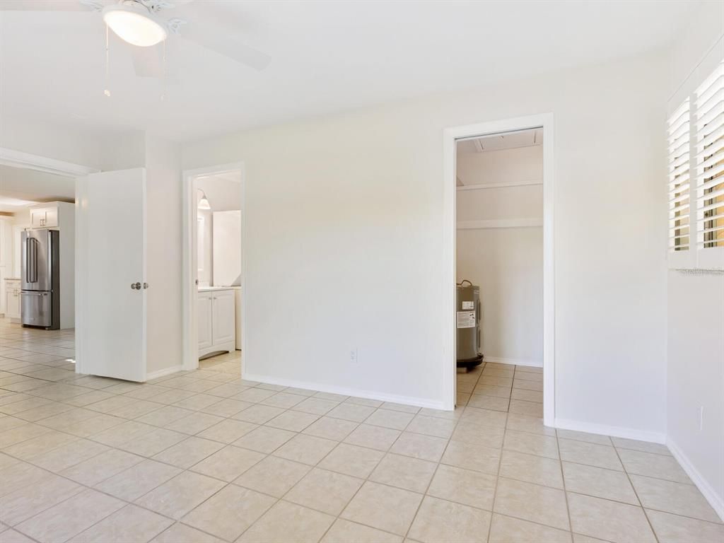 Empty room, Interior, Kitchen