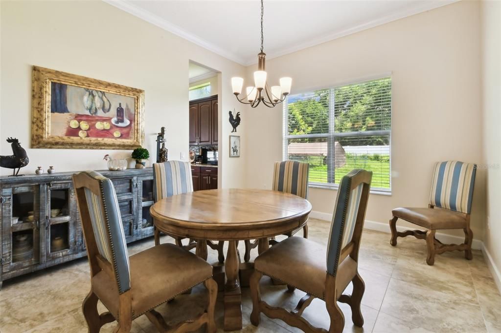 Chandelier, Dining room, Interior