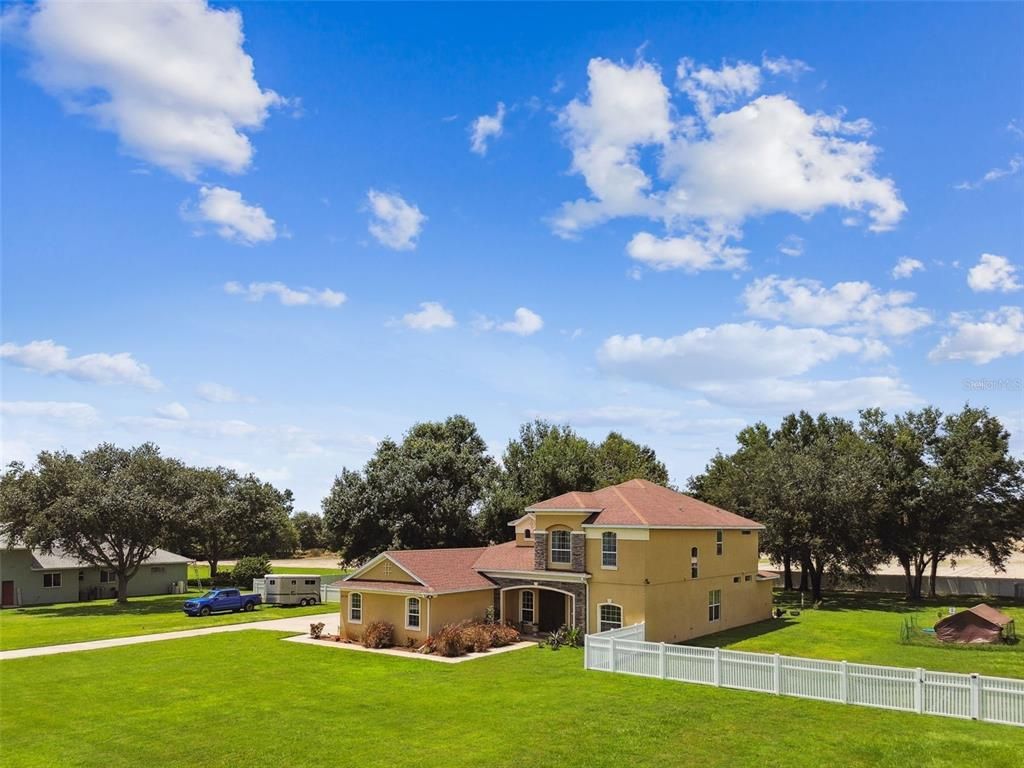 Backyard, Exterior