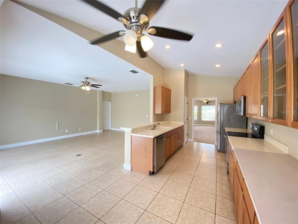 Empty room, Interior, Kitchen, Recessed Lighting