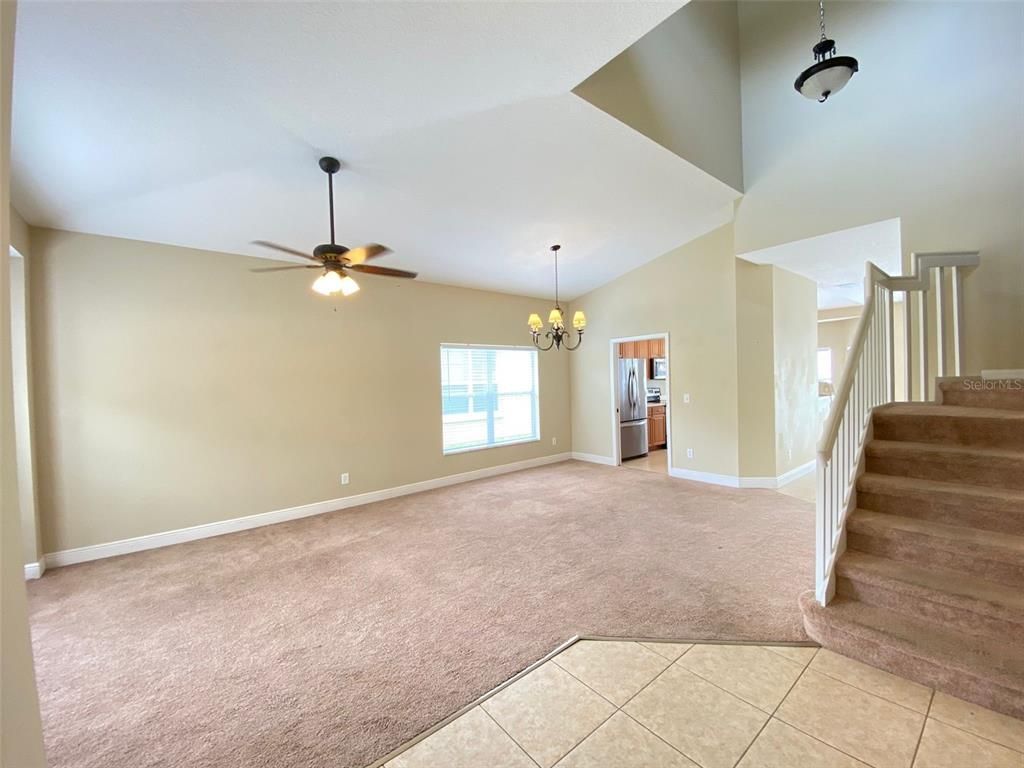 Chandelier, Empty room, Interior, Pendant Lights