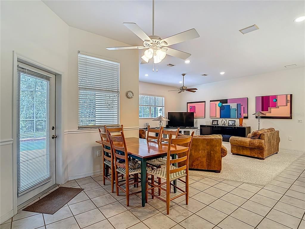Dining room, Interior, Living room, Recessed Lighting