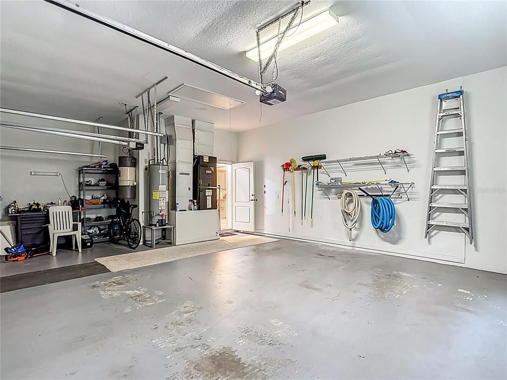 Garage, Interior