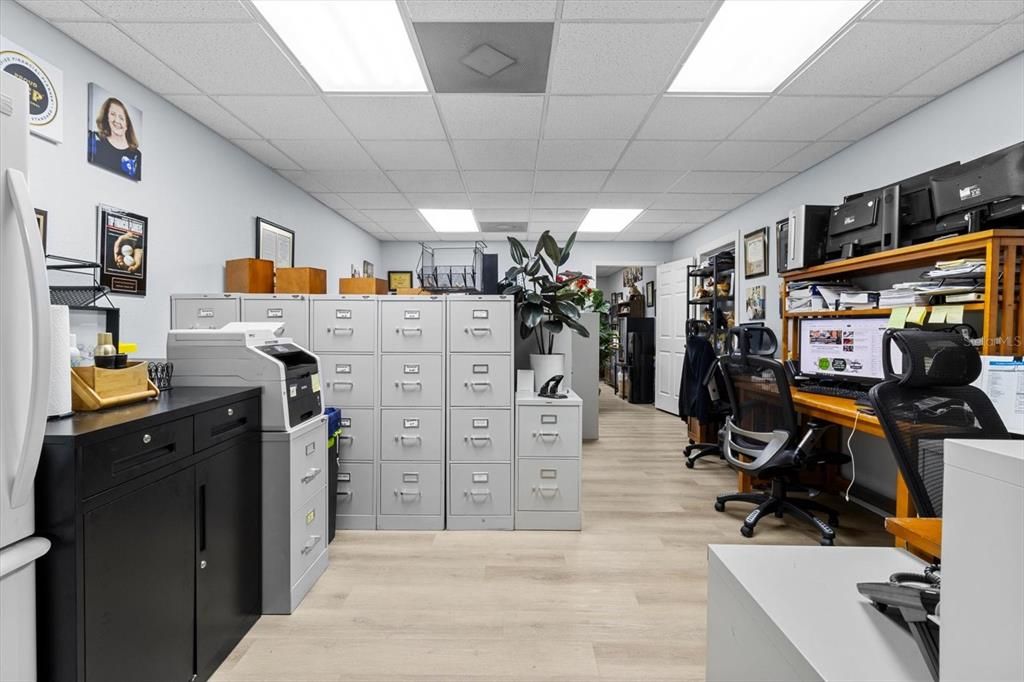 Home Office, Interior, Recessed Lighting, Wood Texture Flooring