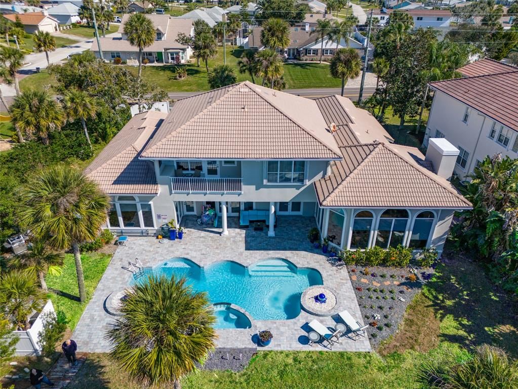 Exterior, Drone