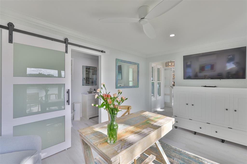 Interior, Recessed Lighting, Wood Texture Flooring