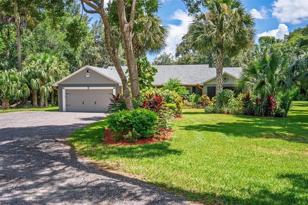 Backyard, Detached Garage, Exterior