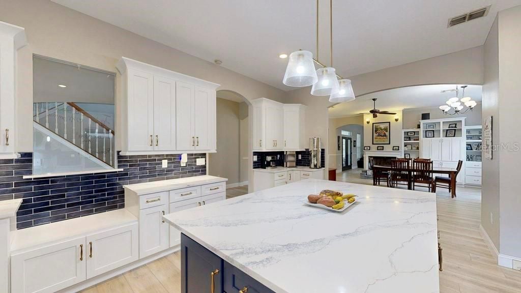 Dining room, Interior, Kitchen, Pendant Lights, Recessed Lighting, Wood Texture Flooring