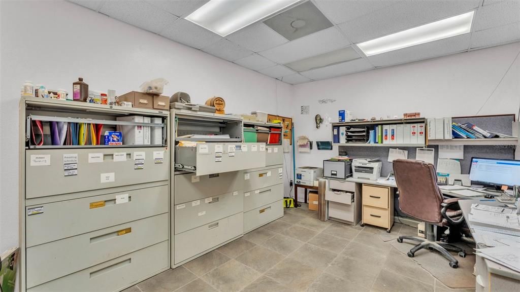 Home Office, Interior