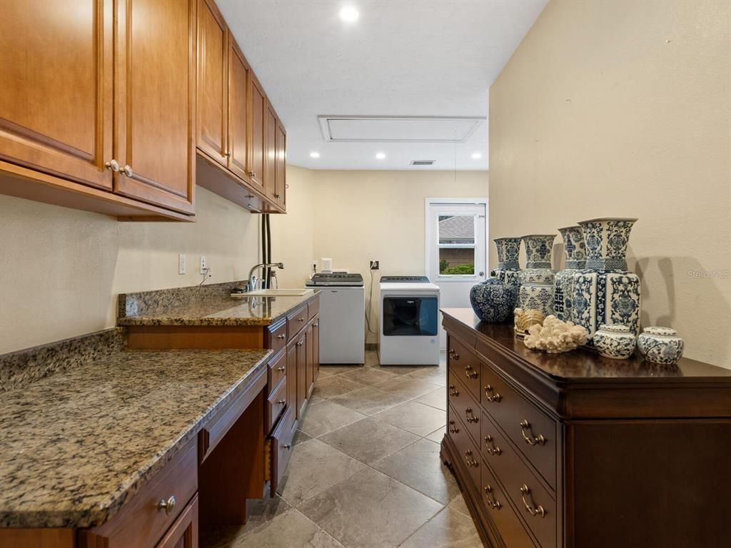 Interior, Recessed Lighting, Washer