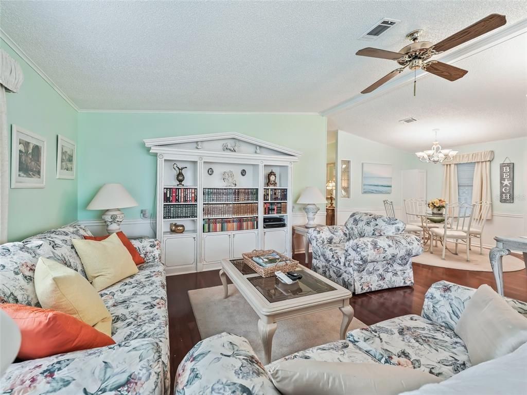 Chandelier, Dining room, Interior, Living room, Wood Texture Flooring