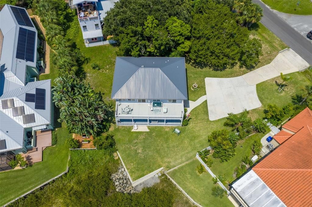 Exterior, Drone