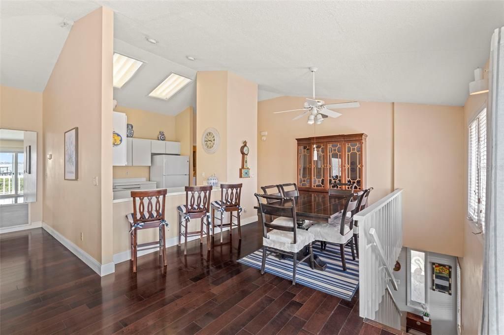 Dining room, Interior, Kitchen, Recessed Lighting, Wood Texture Flooring