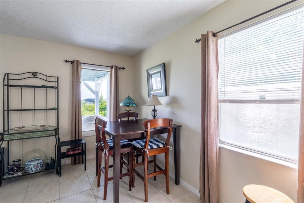 Dining room, Interior