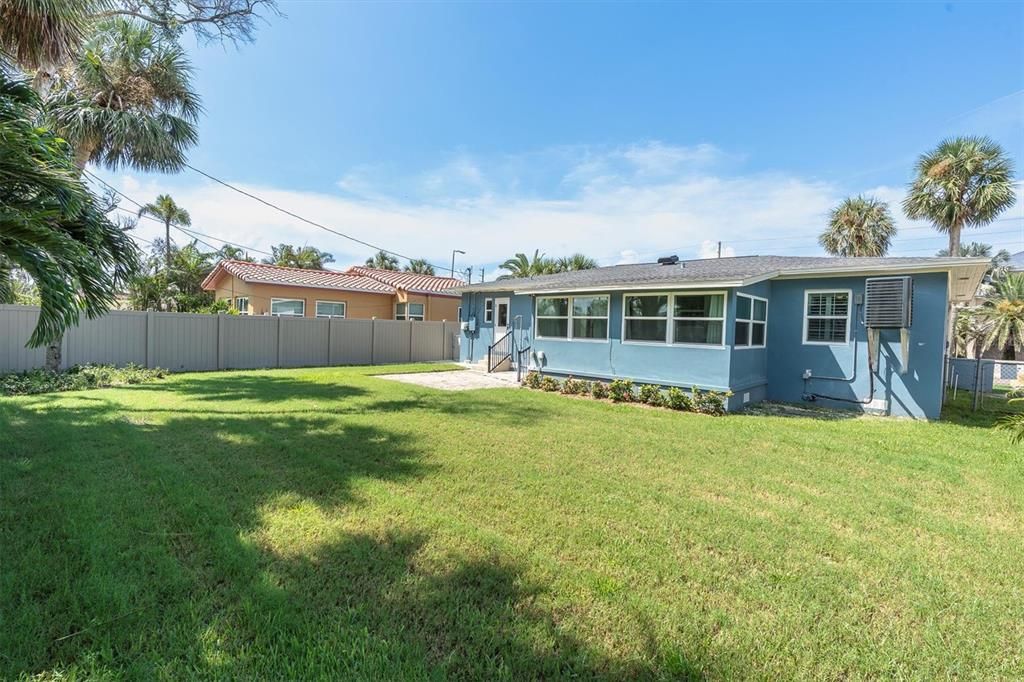 Backyard, Exterior