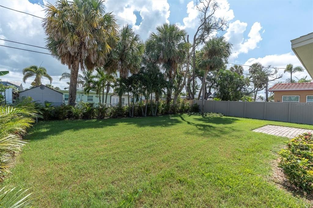 Backyard, Exterior