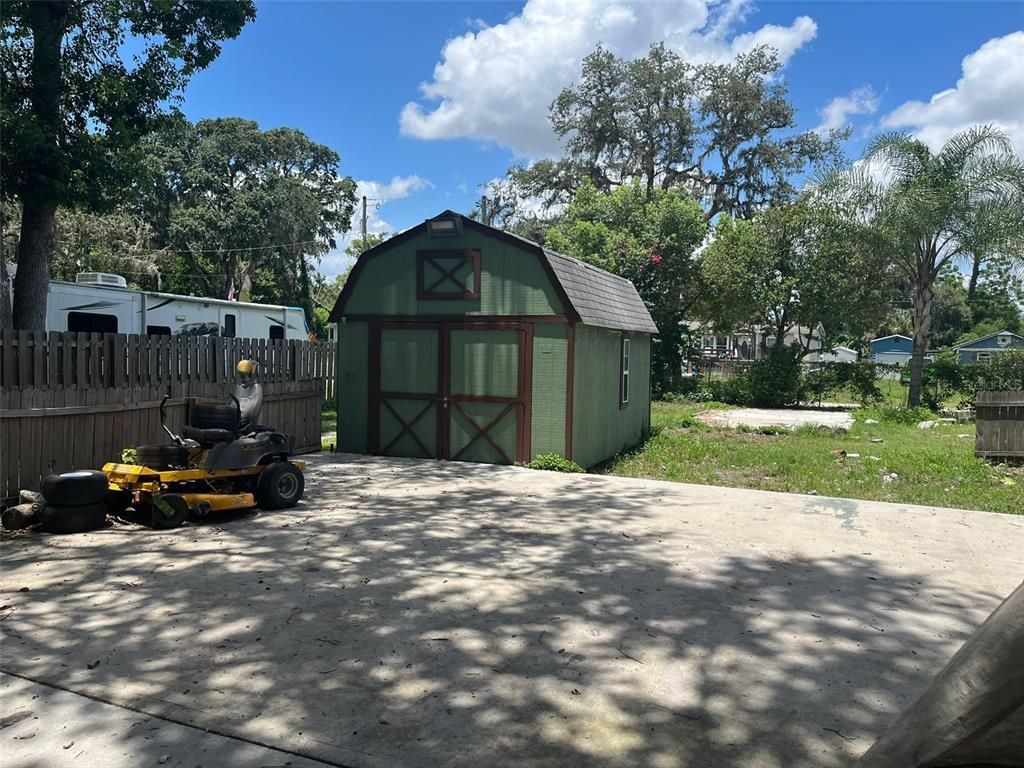 Backyard, Exterior