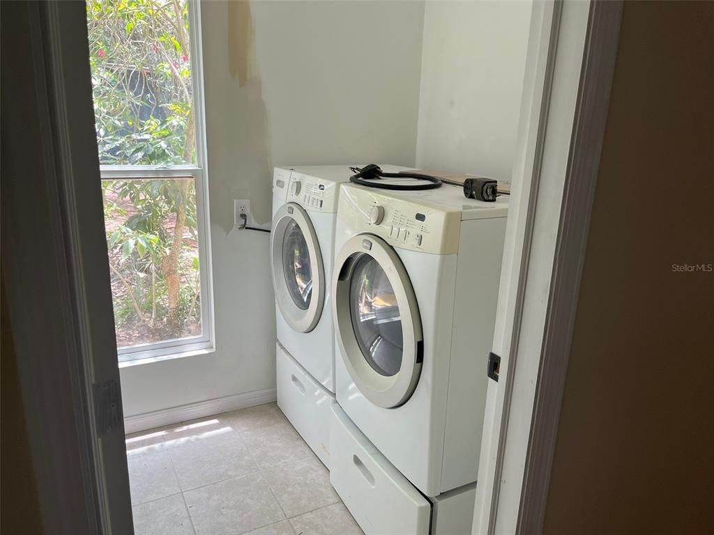 Interior, Washer