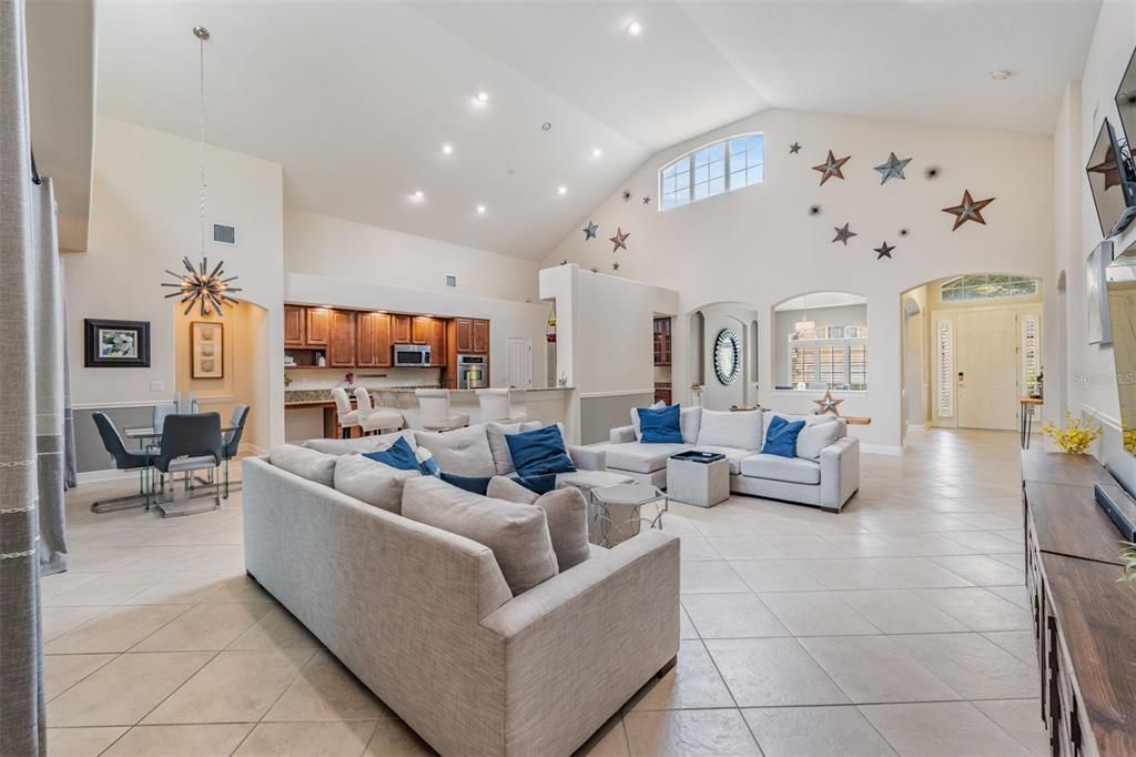 Dining room, Interior, Kitchen, Living room, Pendant Lights, Recessed Lighting