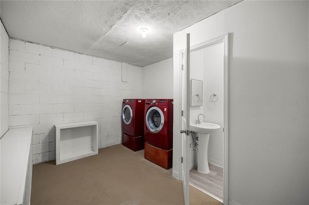 Interior, Utility Closets, Washer
