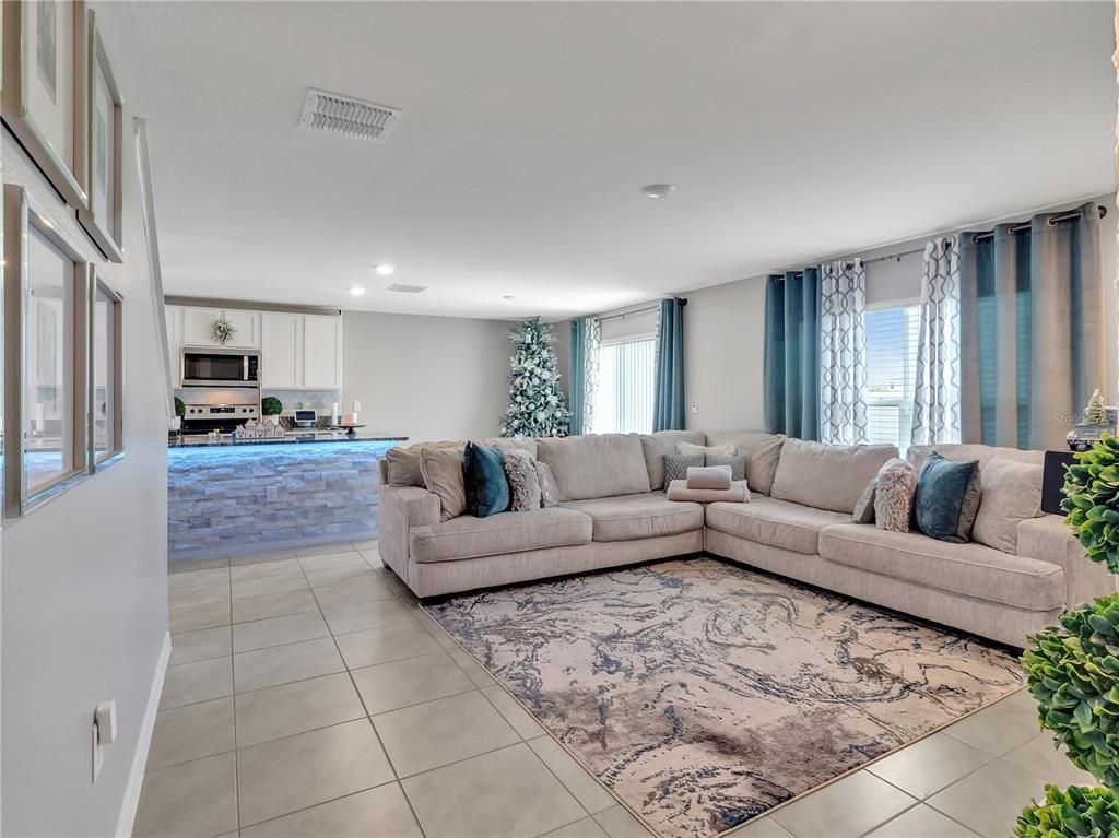 Interior, Kitchen, Living room, Recessed Lighting, Stainless Steel Appliances