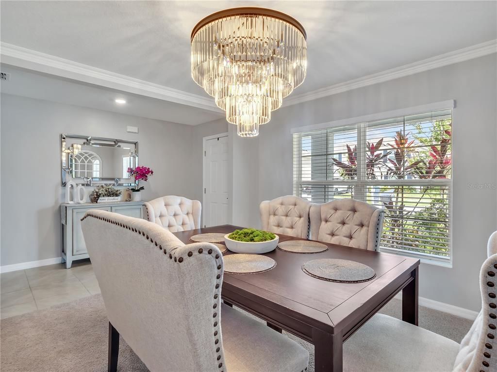 Chandelier, Dining room, Interior, Recessed Lighting