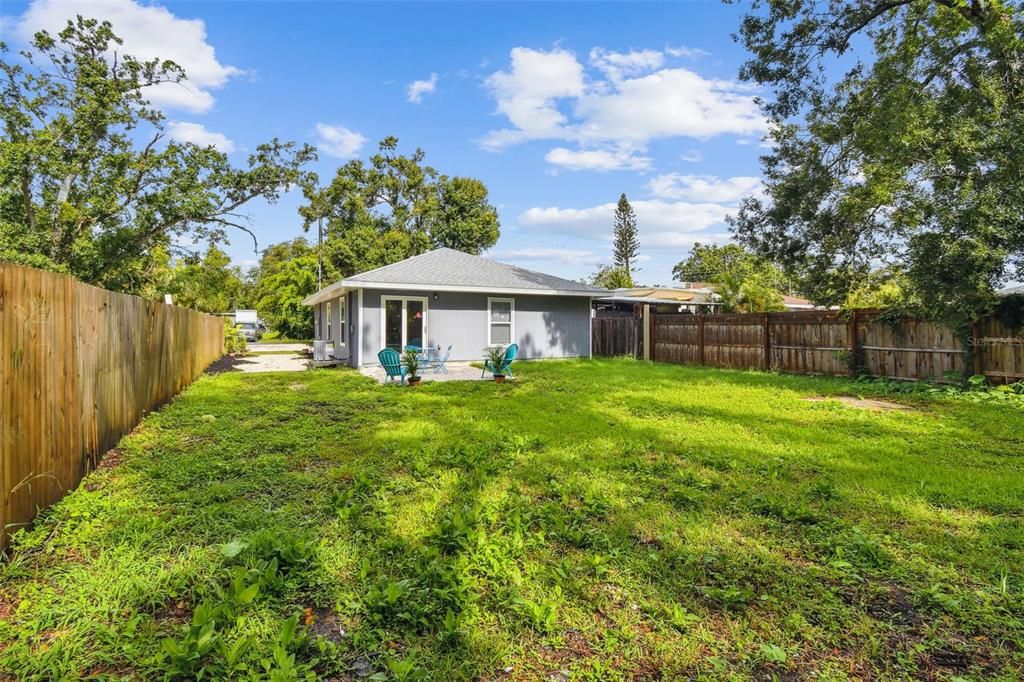 Backyard, Exterior