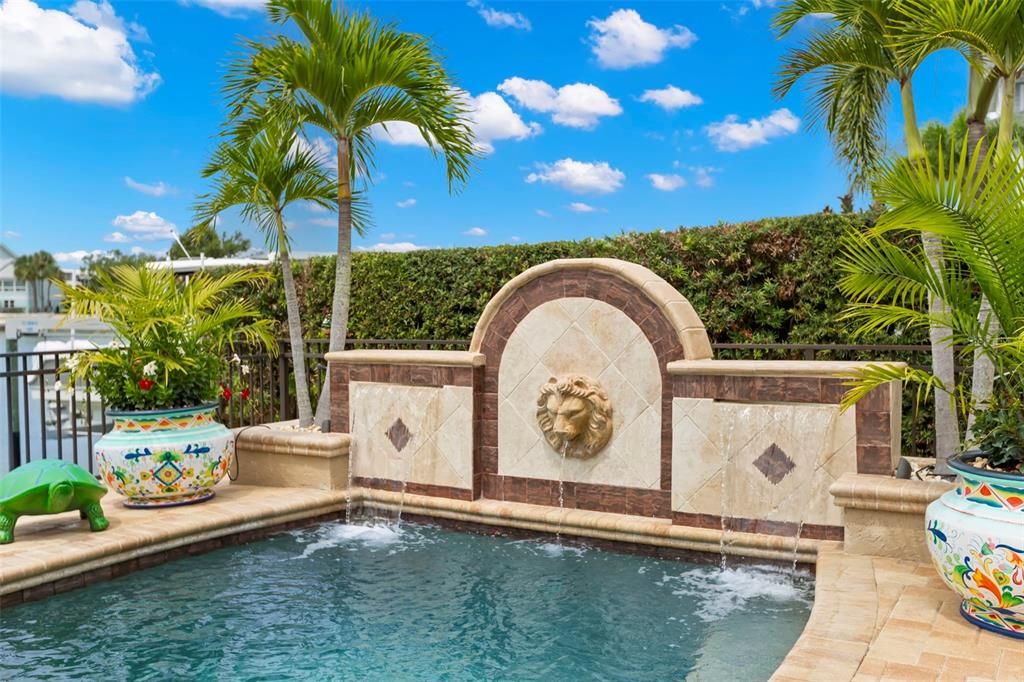 Exterior, Pool