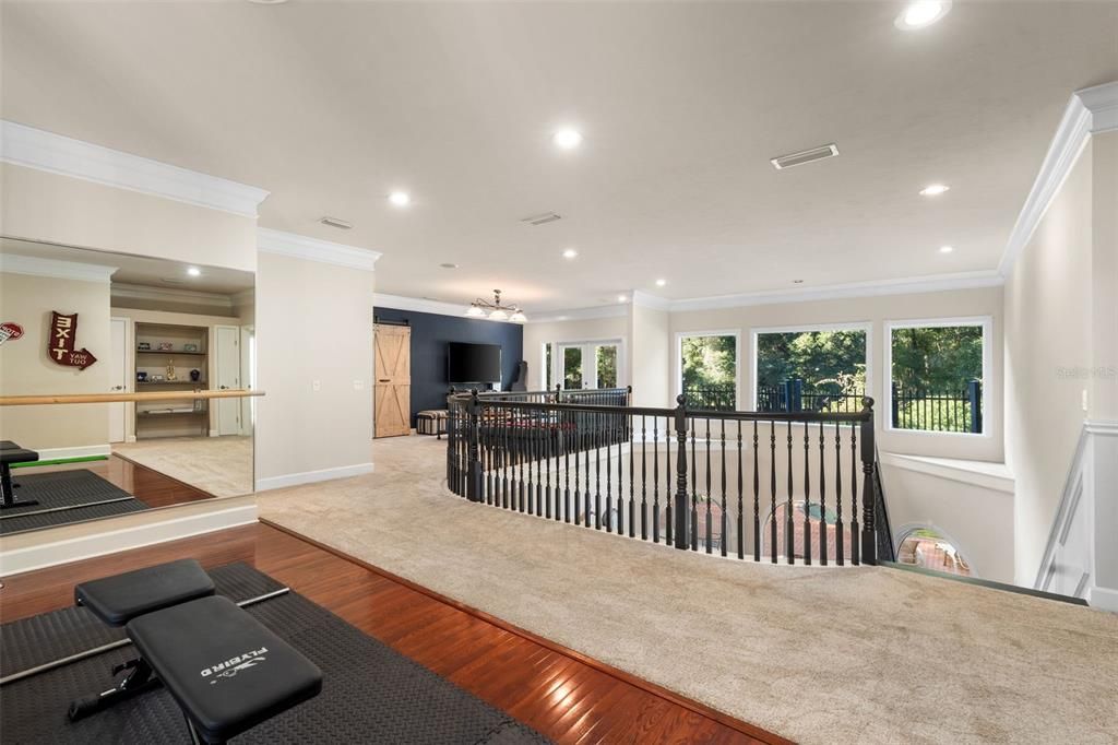 Interior, Pendant Lights, Recessed Lighting, Wood Texture Flooring