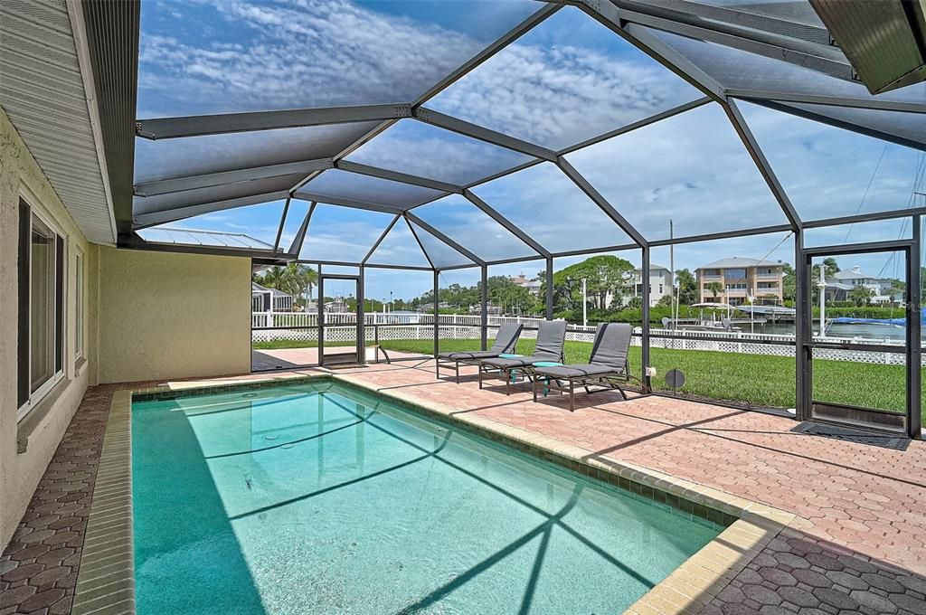 Glass Ceilings, Interior, Pool, Sun Room, Water