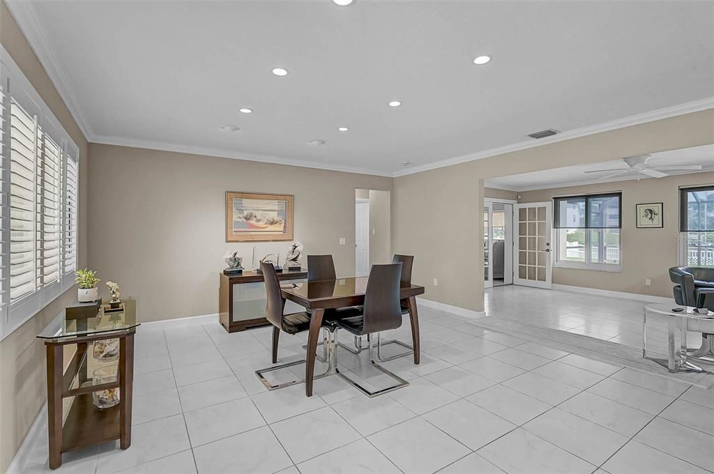 Dining room, Interior, Recessed Lighting