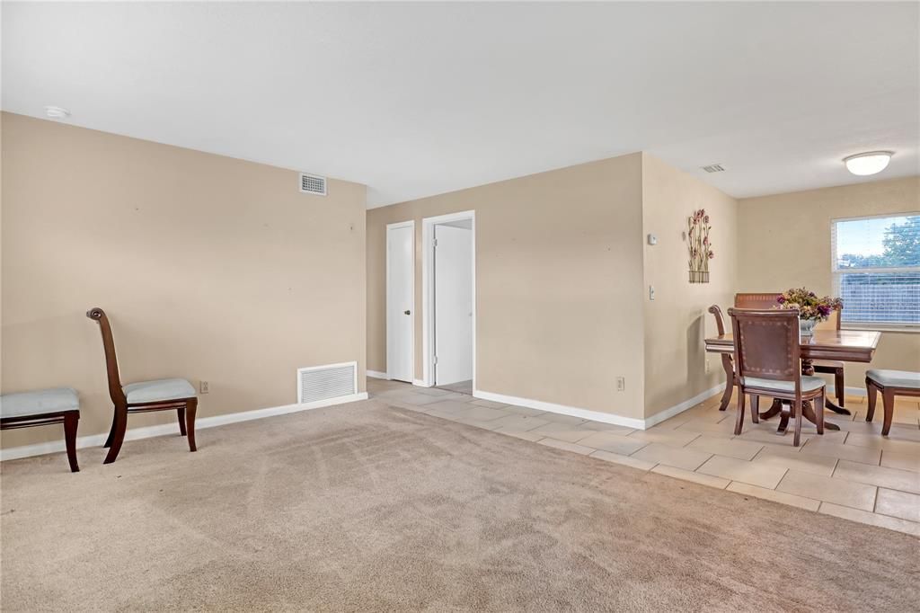 Dining room, Interior