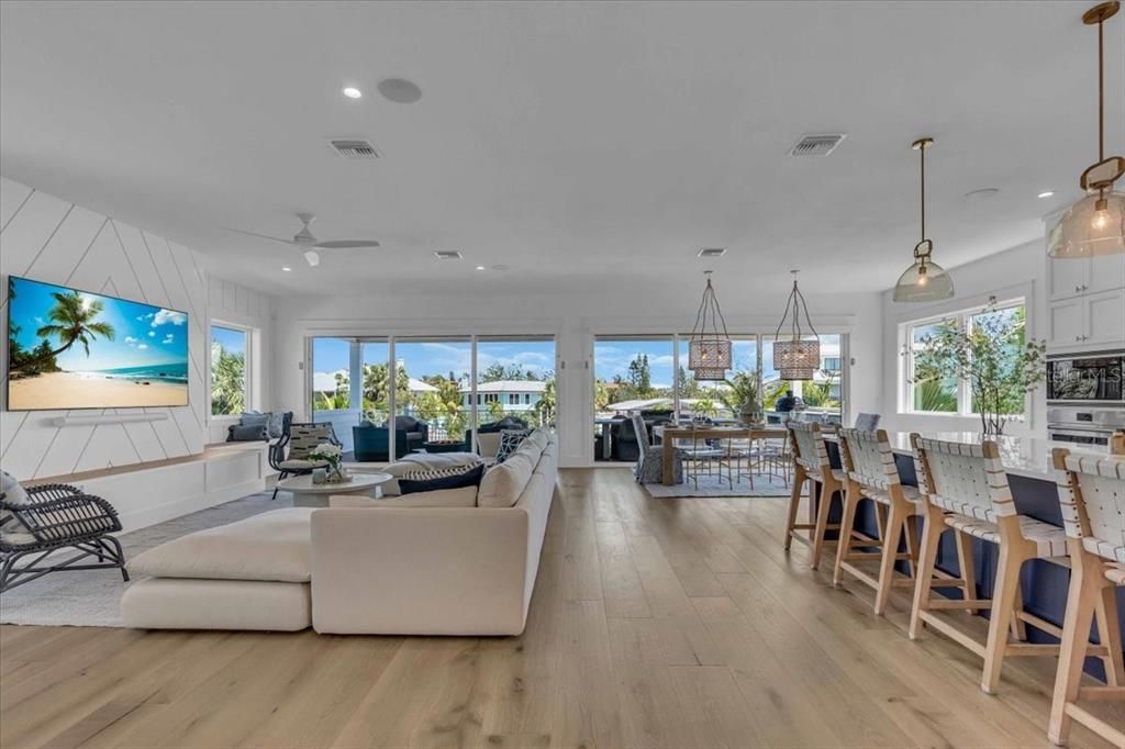 Dining room, Interior, Kitchen, Living room, Pendant Lights, Recessed Lighting, Wood Texture Flooring