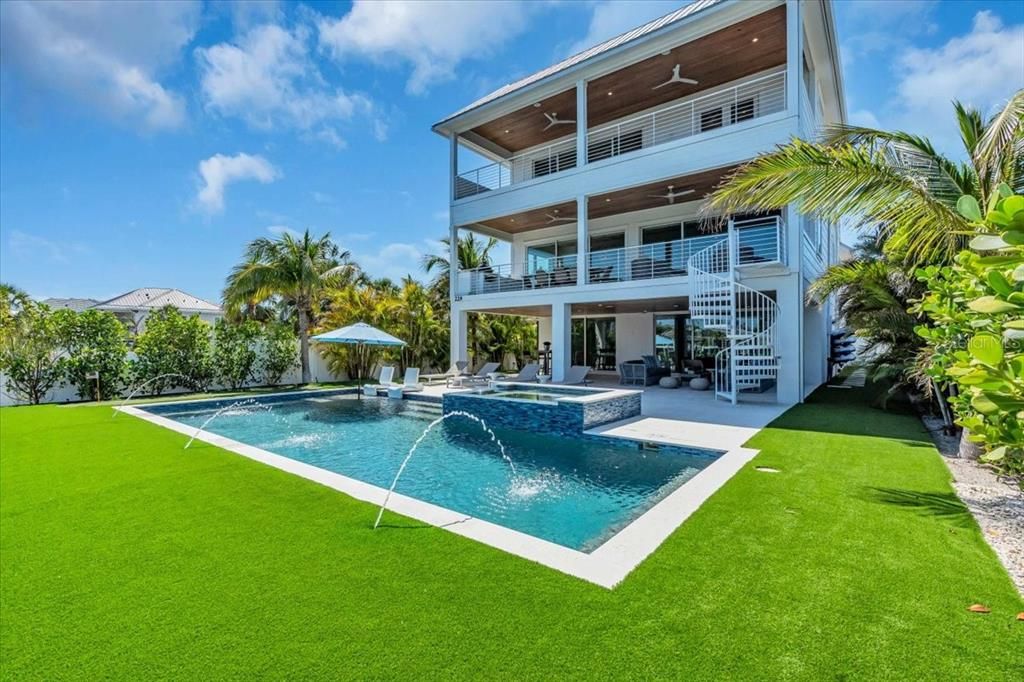 Backyard, Exterior, Pool
