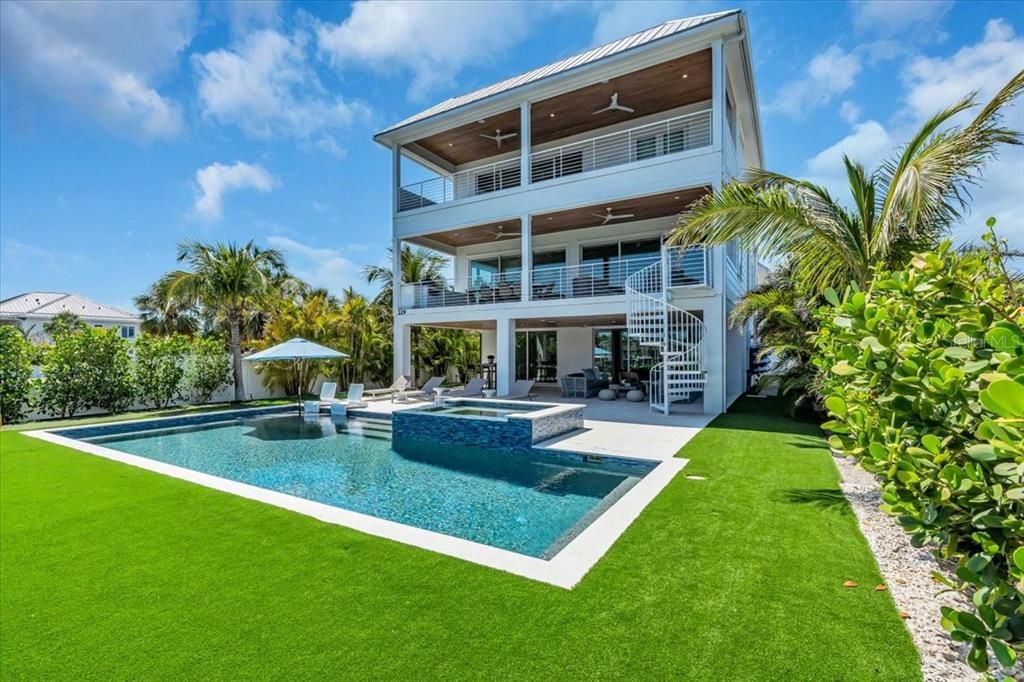 Backyard, Exterior, Pool