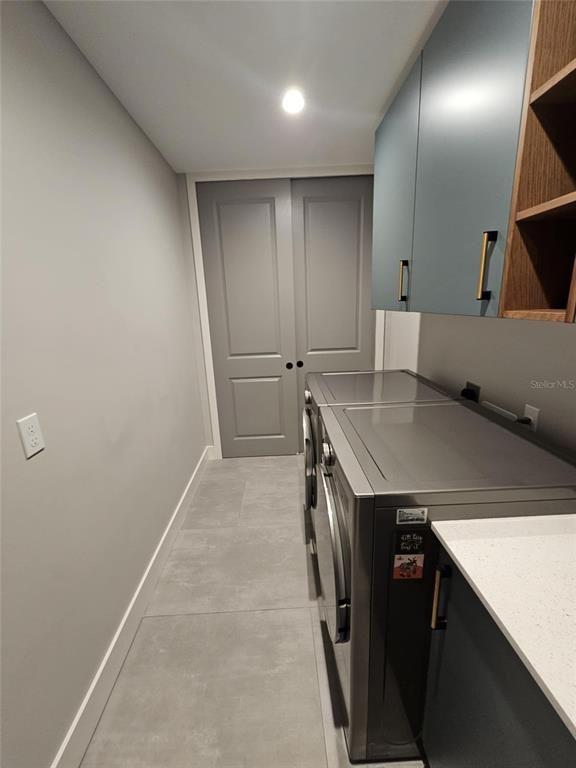 Interior, Recessed Lighting, Washer