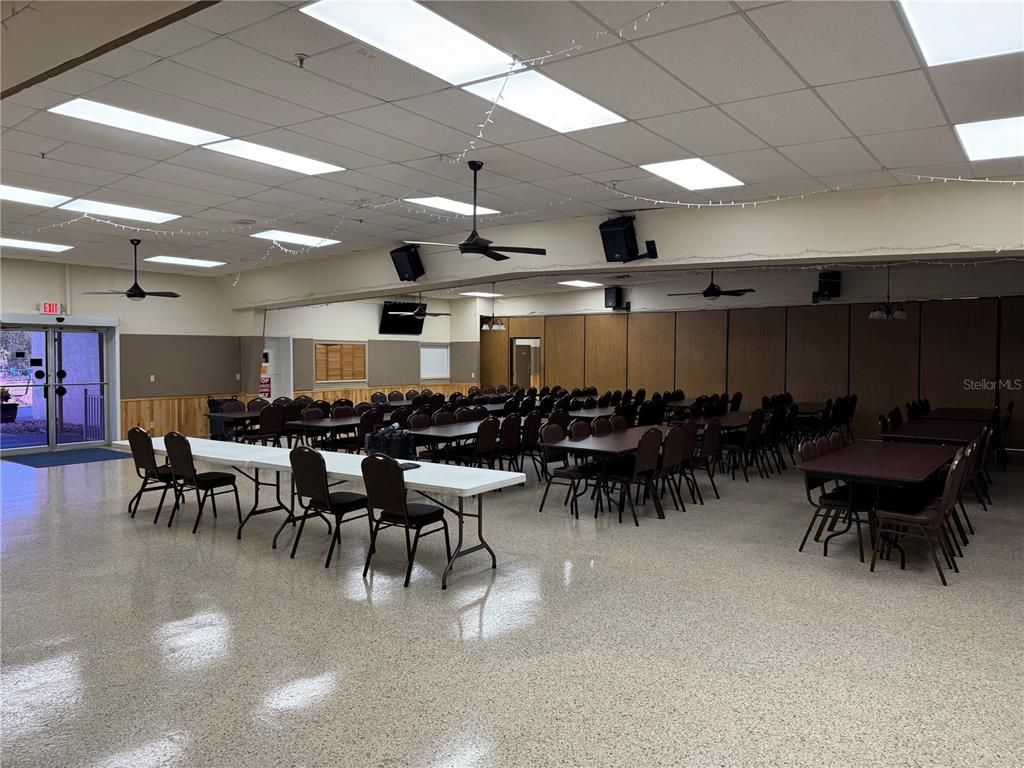 Dining room, Interior, Recessed Lighting