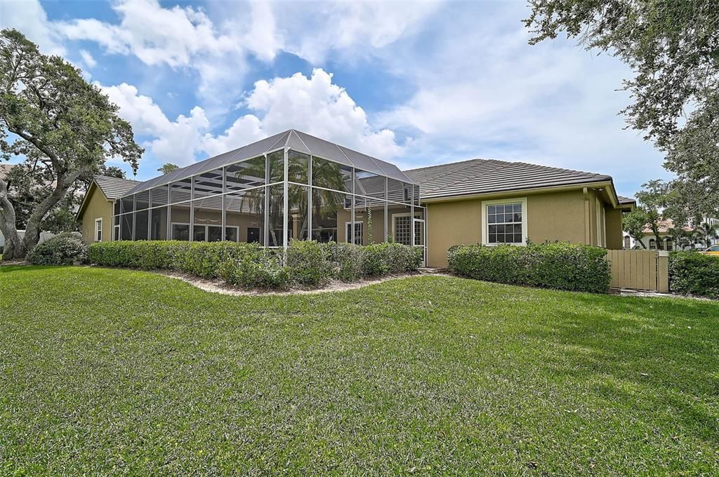 Backyard, Exterior